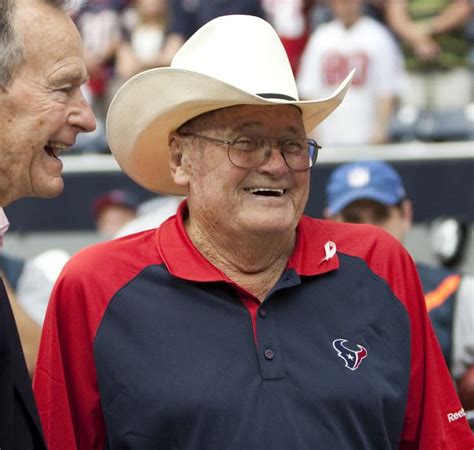 bum phillips biography.